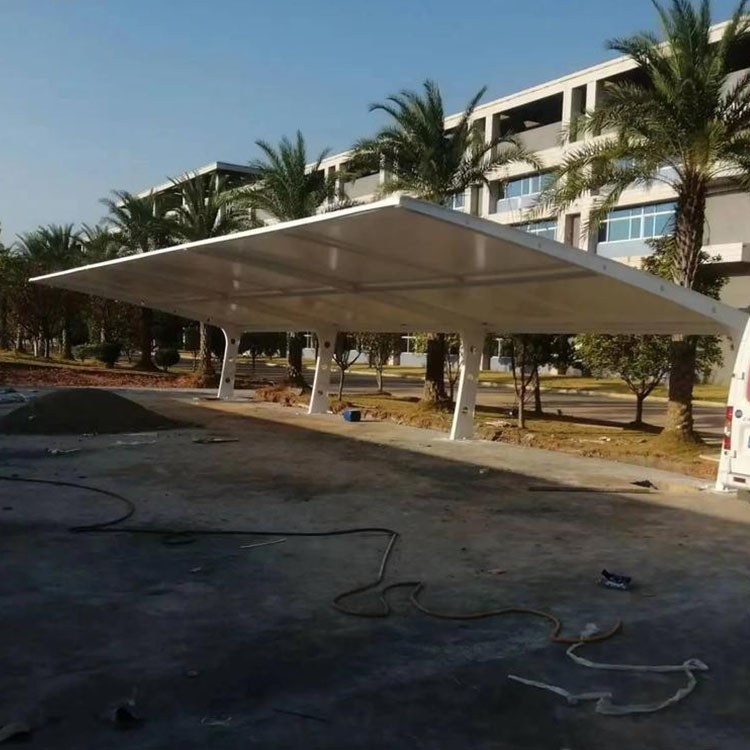 德宏膜结构汽车棚